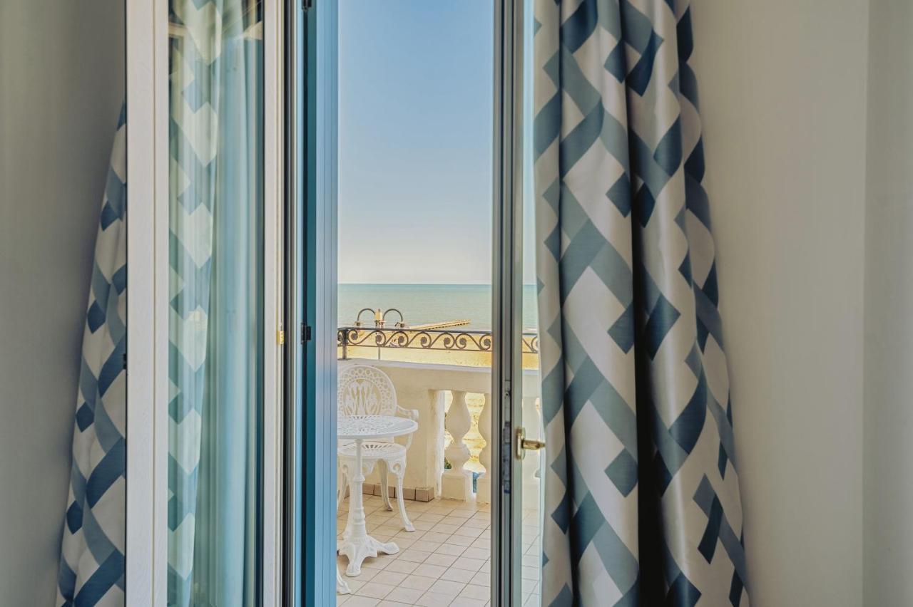 Hotel Casa Bianca Al Mare Lido di Jesolo Esterno foto